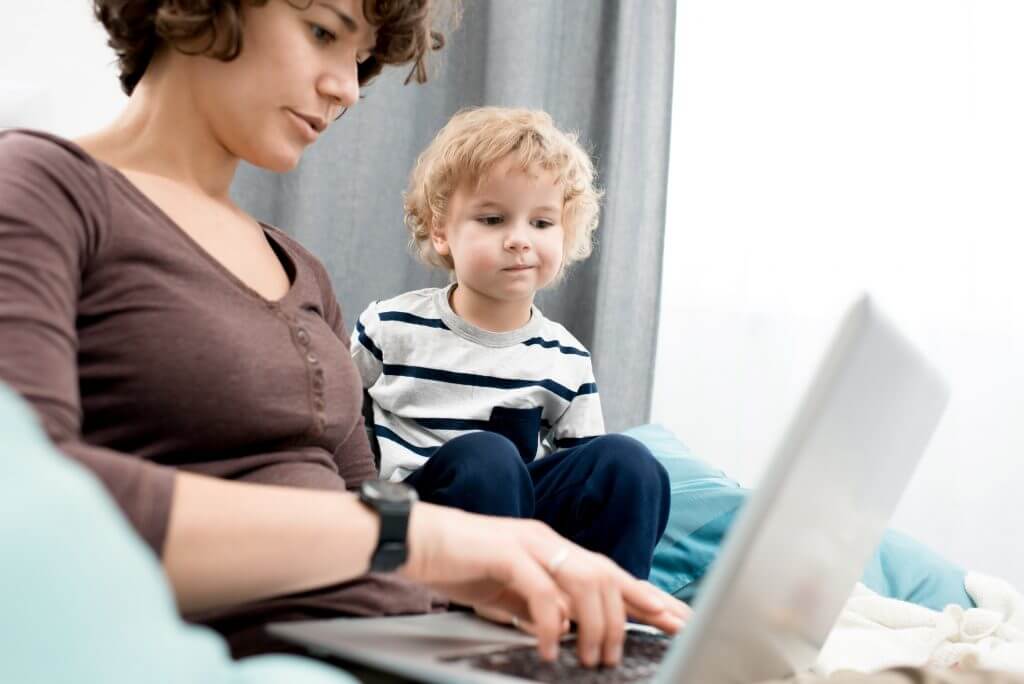 Teach your kids netiquette manners